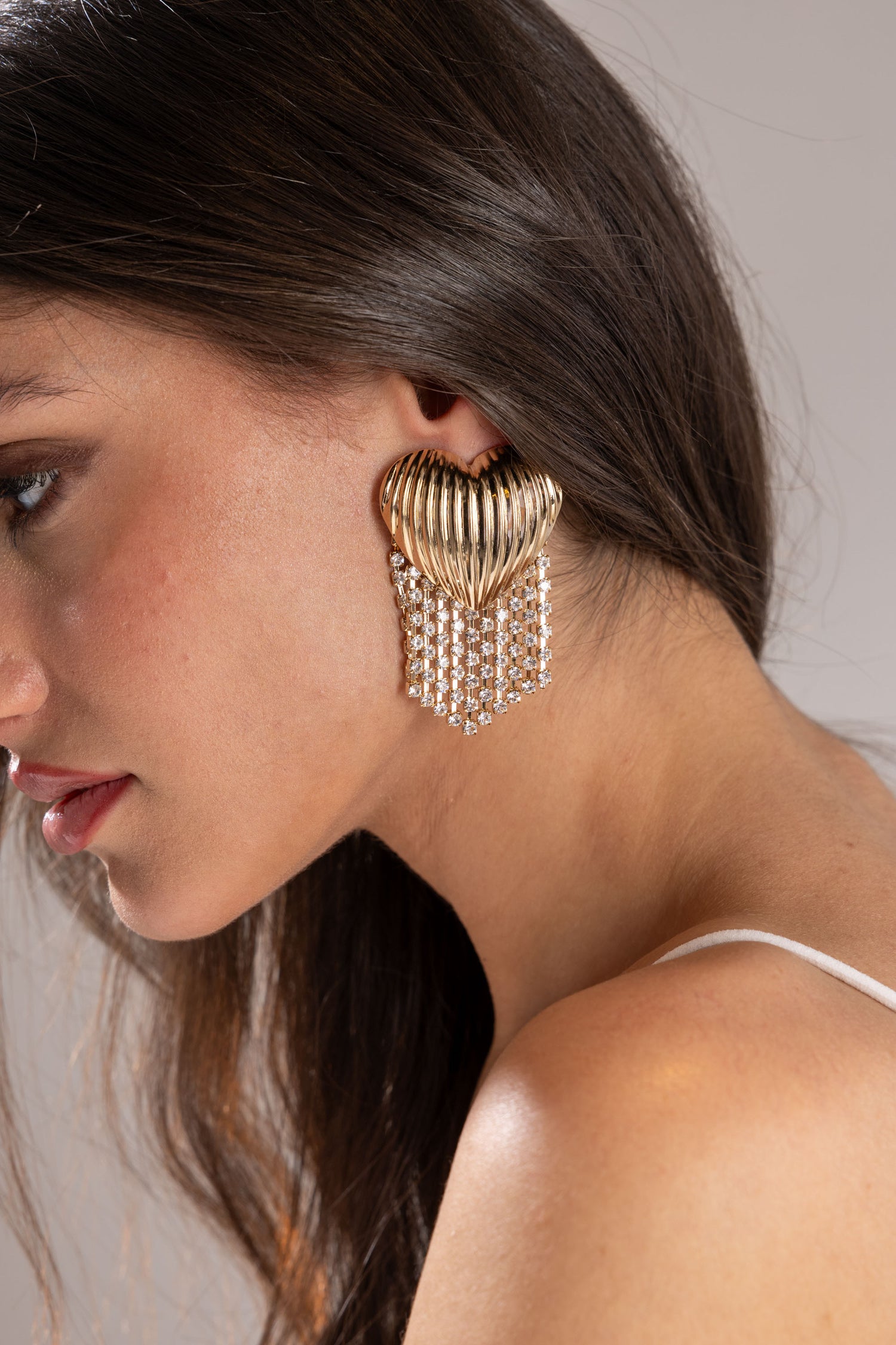 Orecchini cuore rigato con cascata di cristalli in Ottone anallergico free nickel Valentina