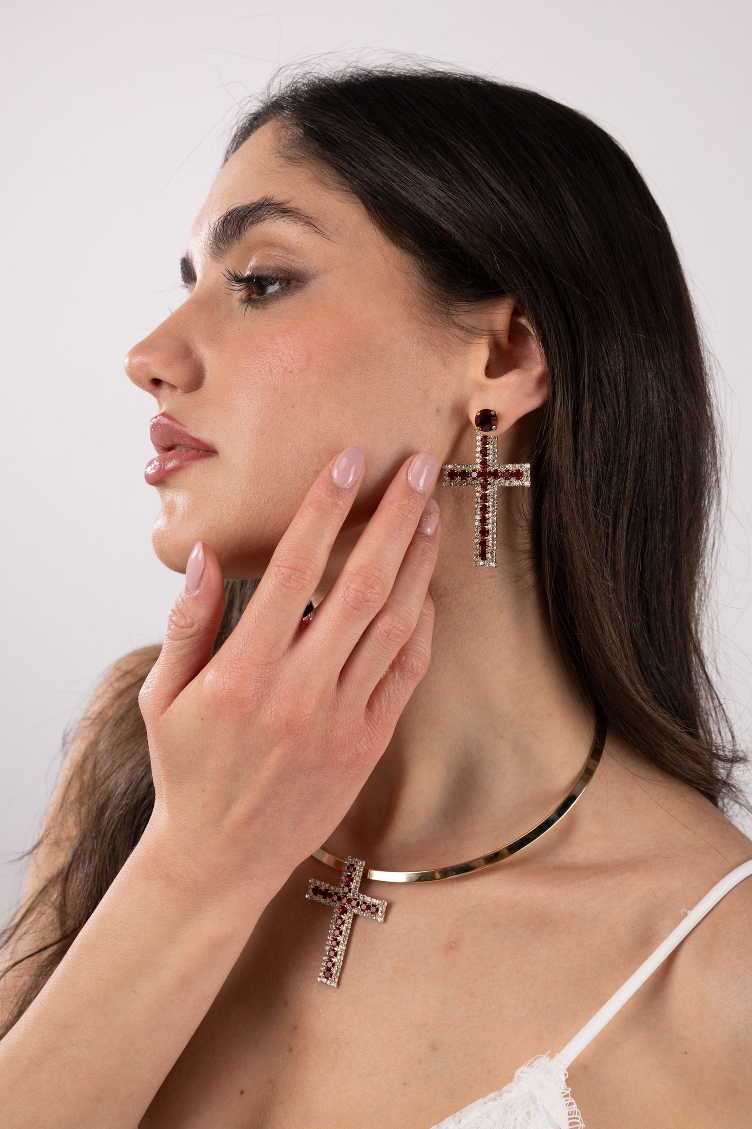 Orecchini Corce in Ottone Placcato Oro con Cristalli Rosso Rubino e Zirconi Magdalena