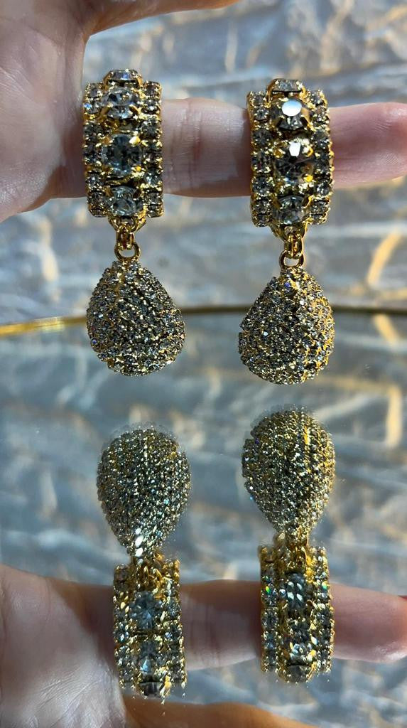 Orecchini Cerchietto con Goccia Piccola Pendente "AMBRA" - Fascino Luminoso in Strass e Ottone Antiallergico