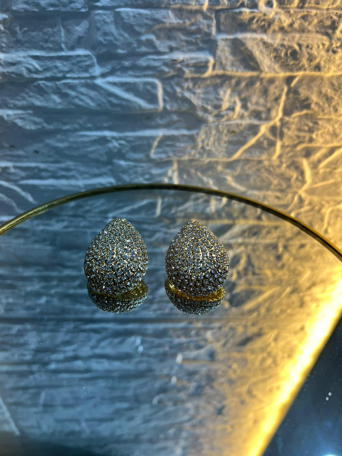 Orecchini Goccia Grande "AMBRA" - Splendore Radiante in Strass e Ottone Antiallergico