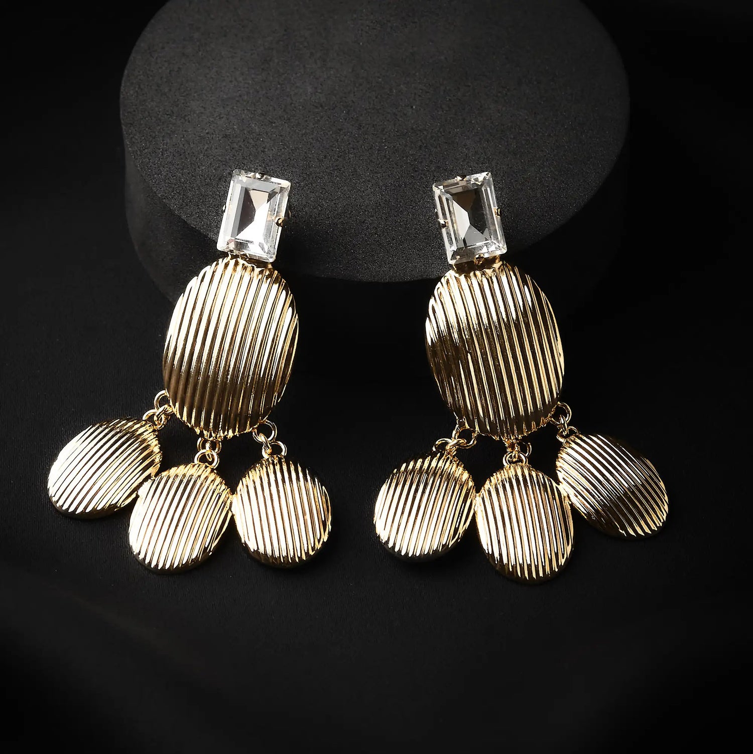 Orecchini Eleganti a Tre Pendenti Ovali con Strass Grande - Disponibili in Oro e Argento