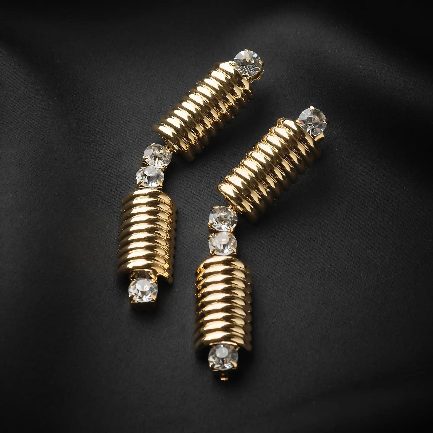 Orecchini Doppia Colonna in Ottone con Strassini - Lusso Verticale in Oro e Argento
