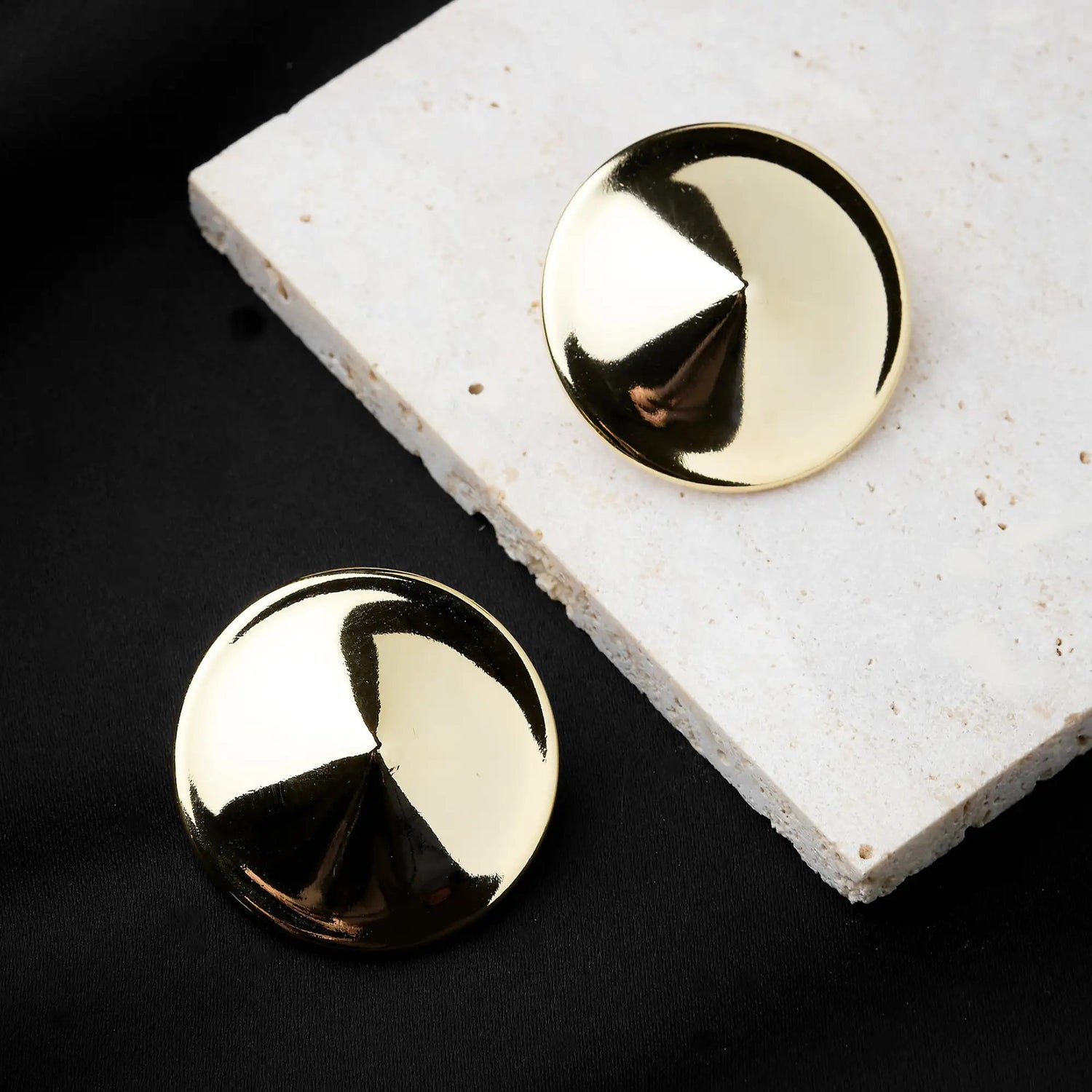 Orecchini a Cono Tondo in Ottone - Design Moderno in Oro e Argento