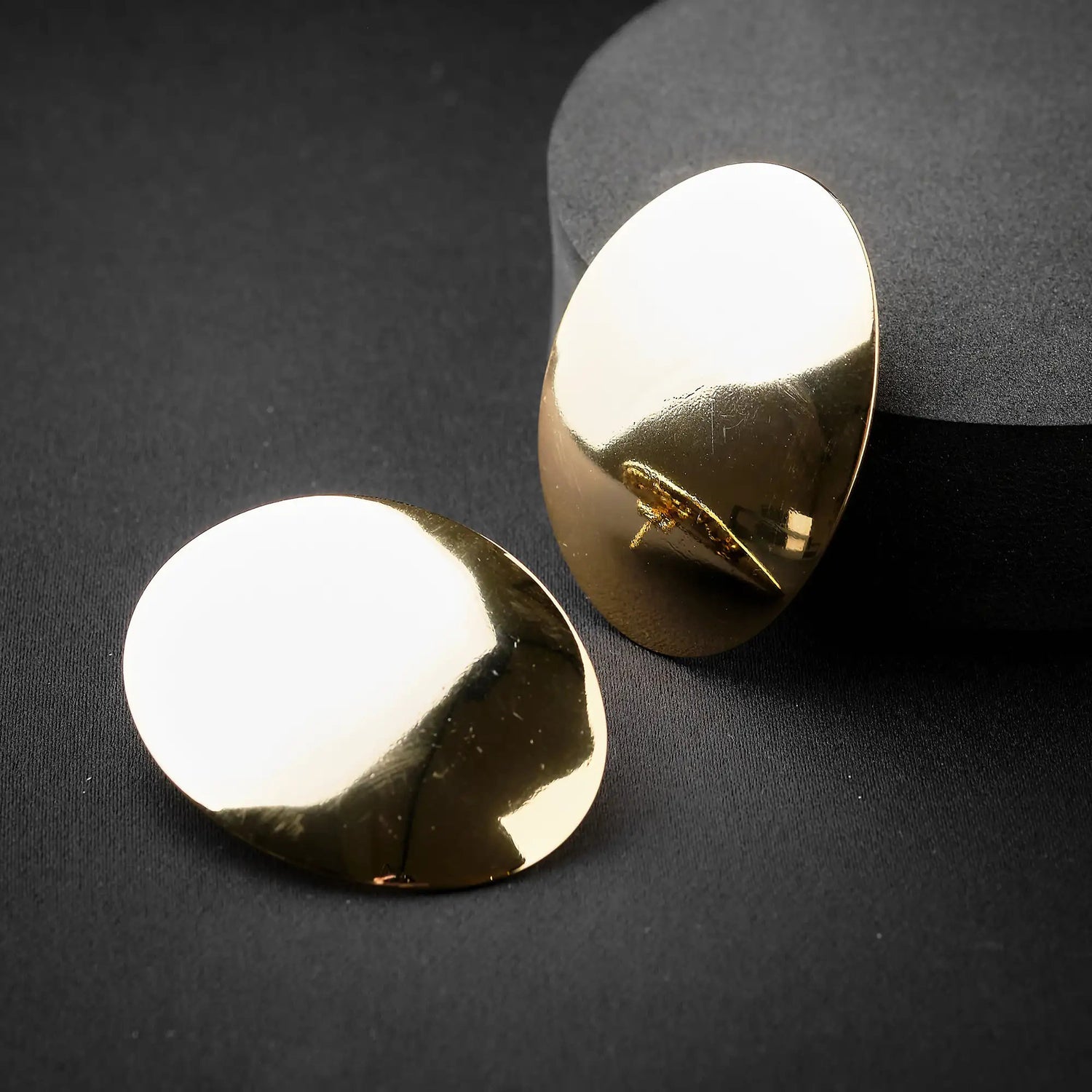 Orecchini Tondi in Ottone - Eleganza Semplice in Oro e Argento