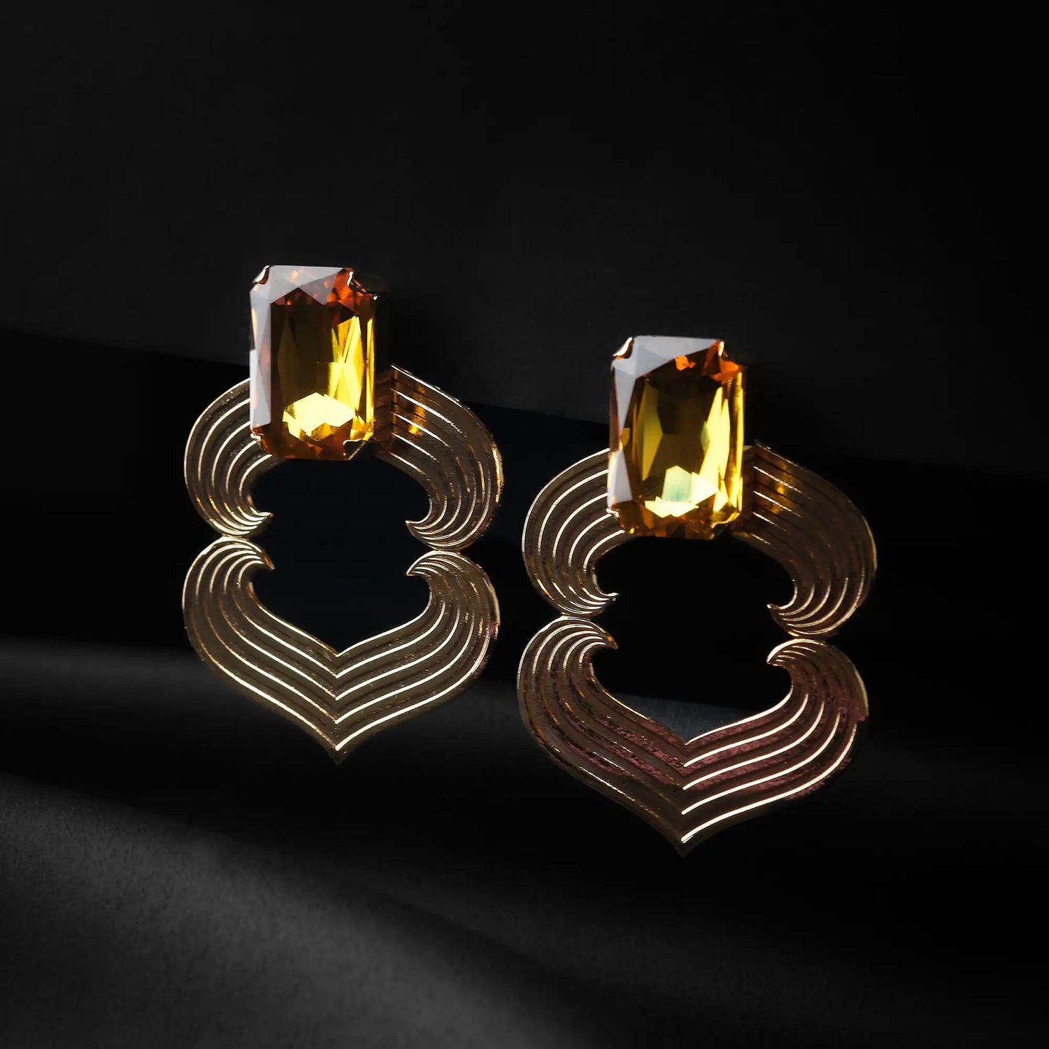 Orecchini Doppia Ala in Ottone con Strass - Eleganza Celestiale in Oro e Argento