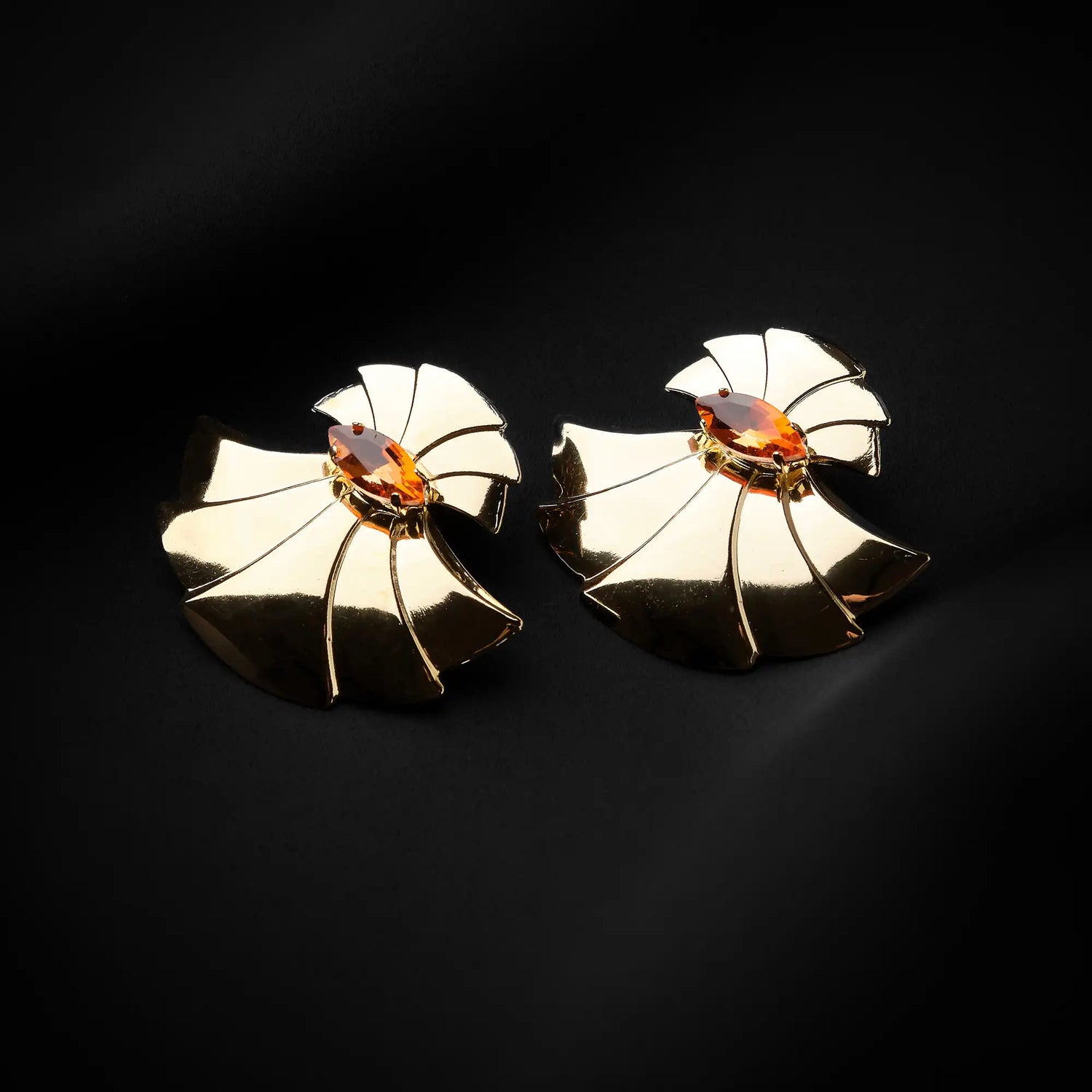 Orecchini in Ottone con Doppio Ventaglio e Strass - Raffinatezza Moderna in Oro e Argento