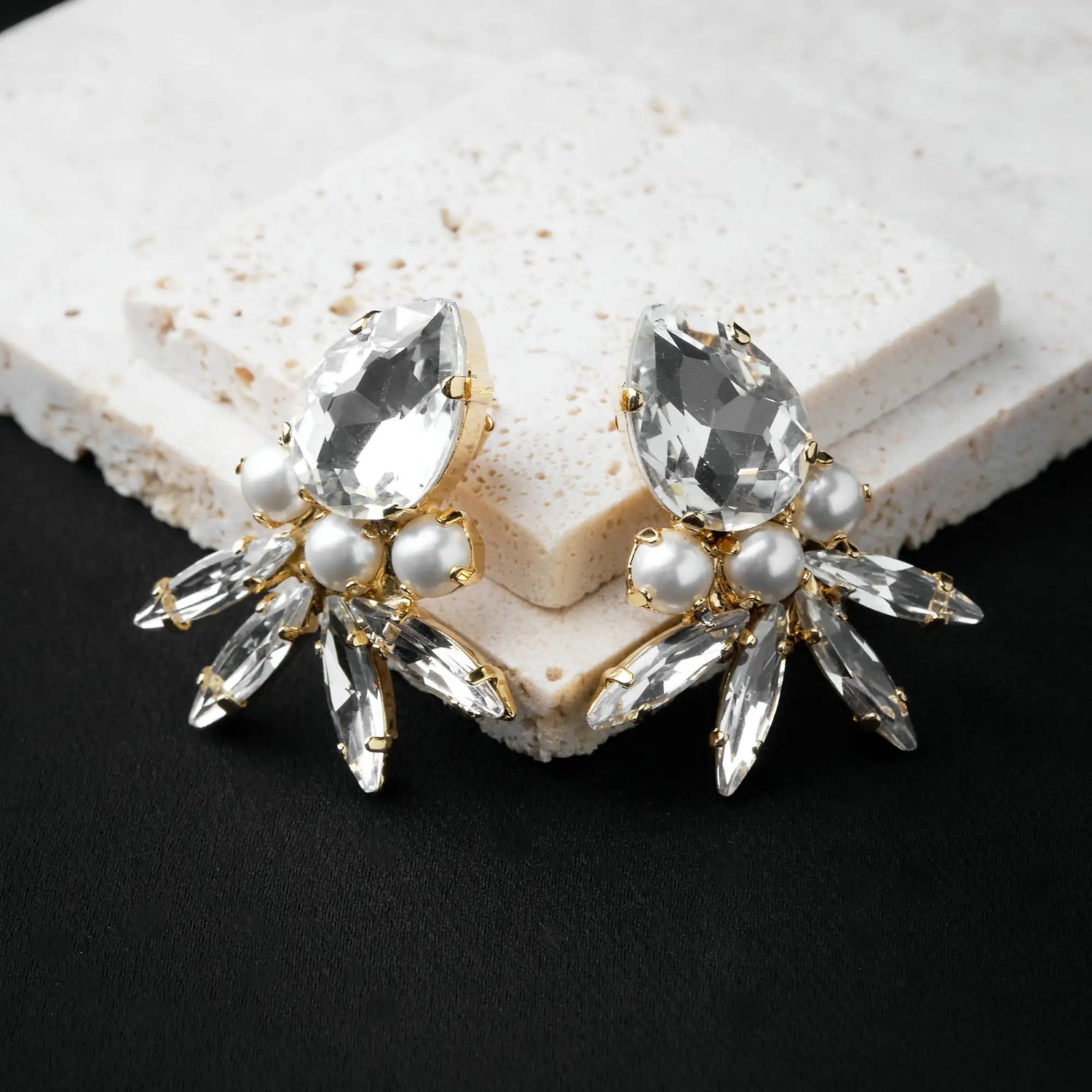Orecchini in Ottone a Forma di Piovra con Pietre - Eleganza Esotica in Oro e Argento