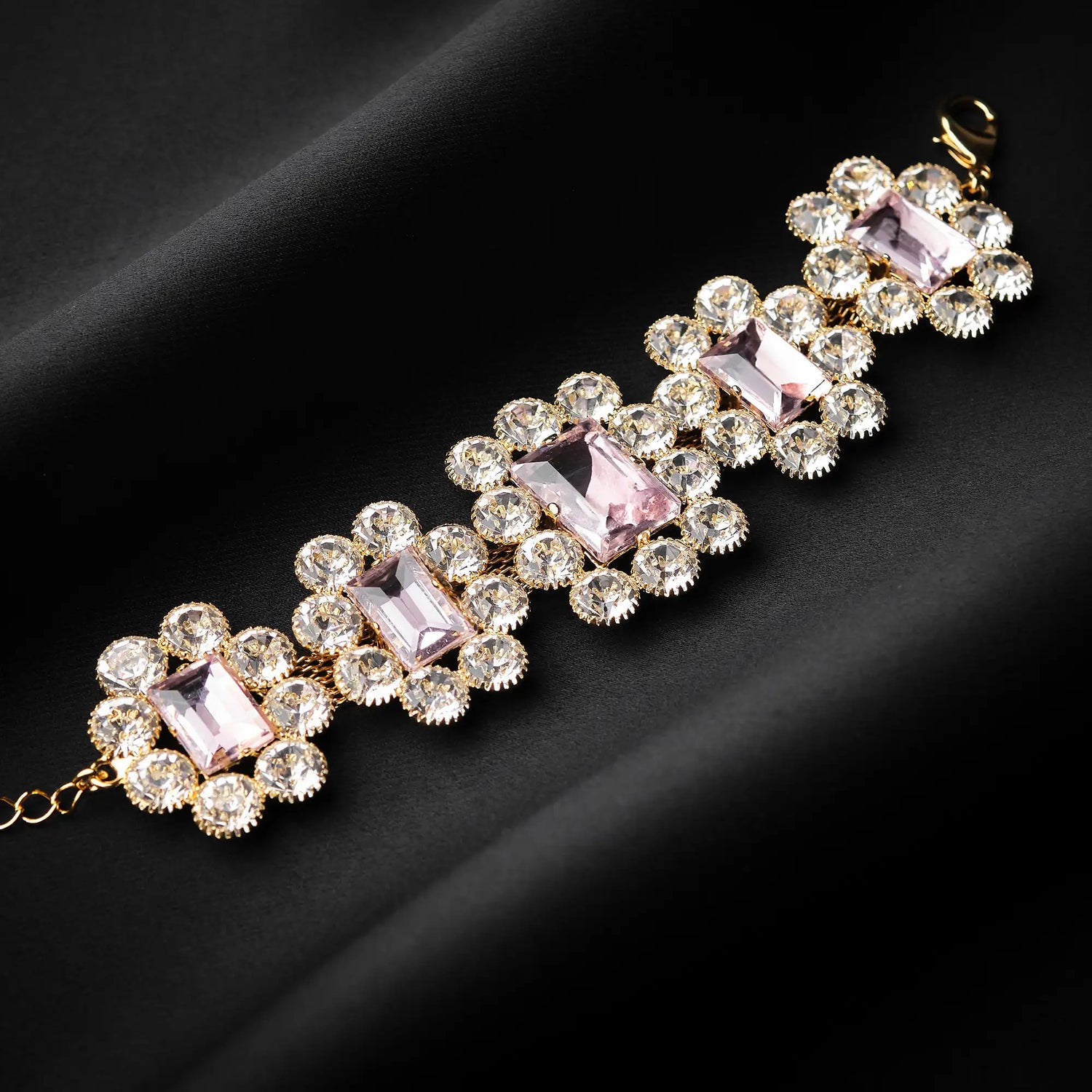 Bracciale in Ottone con Fiori di Strass e Pietre Centrali - Eleganza Floreale in Oro e Argento