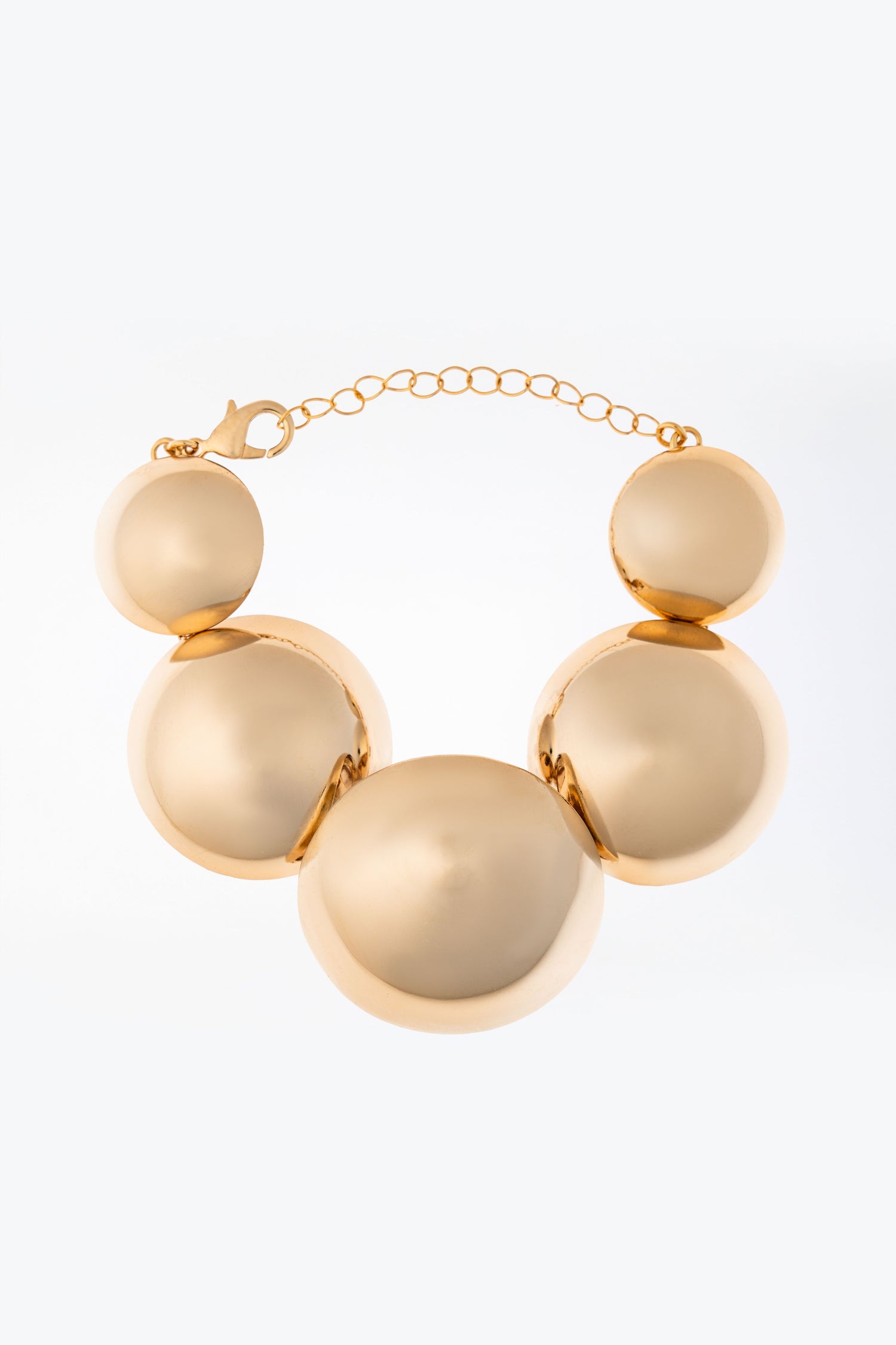 Bracciale Sfera in Ottone Placcato Oro con Design Moderno Selene