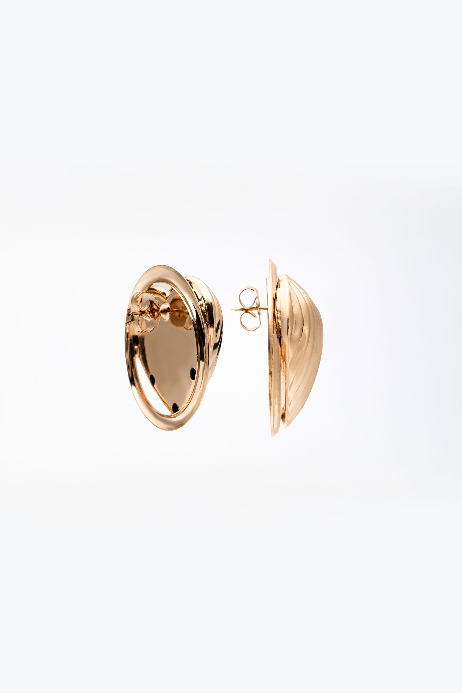 Orecchini a cuore incorniciato in ottone dorato Iside