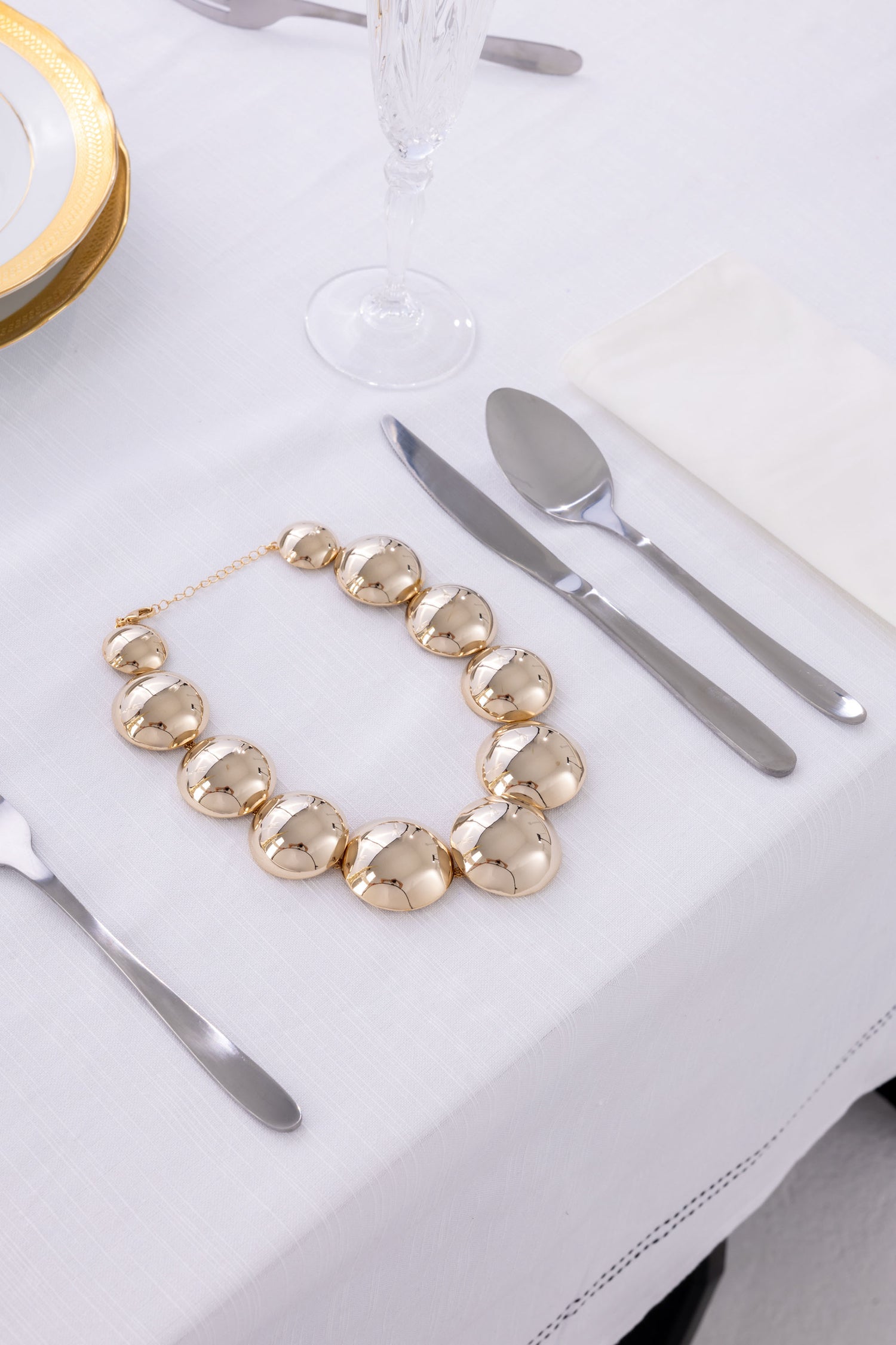 Collana con Perle Sferiche in Metallo Dorato Galatea Lumina