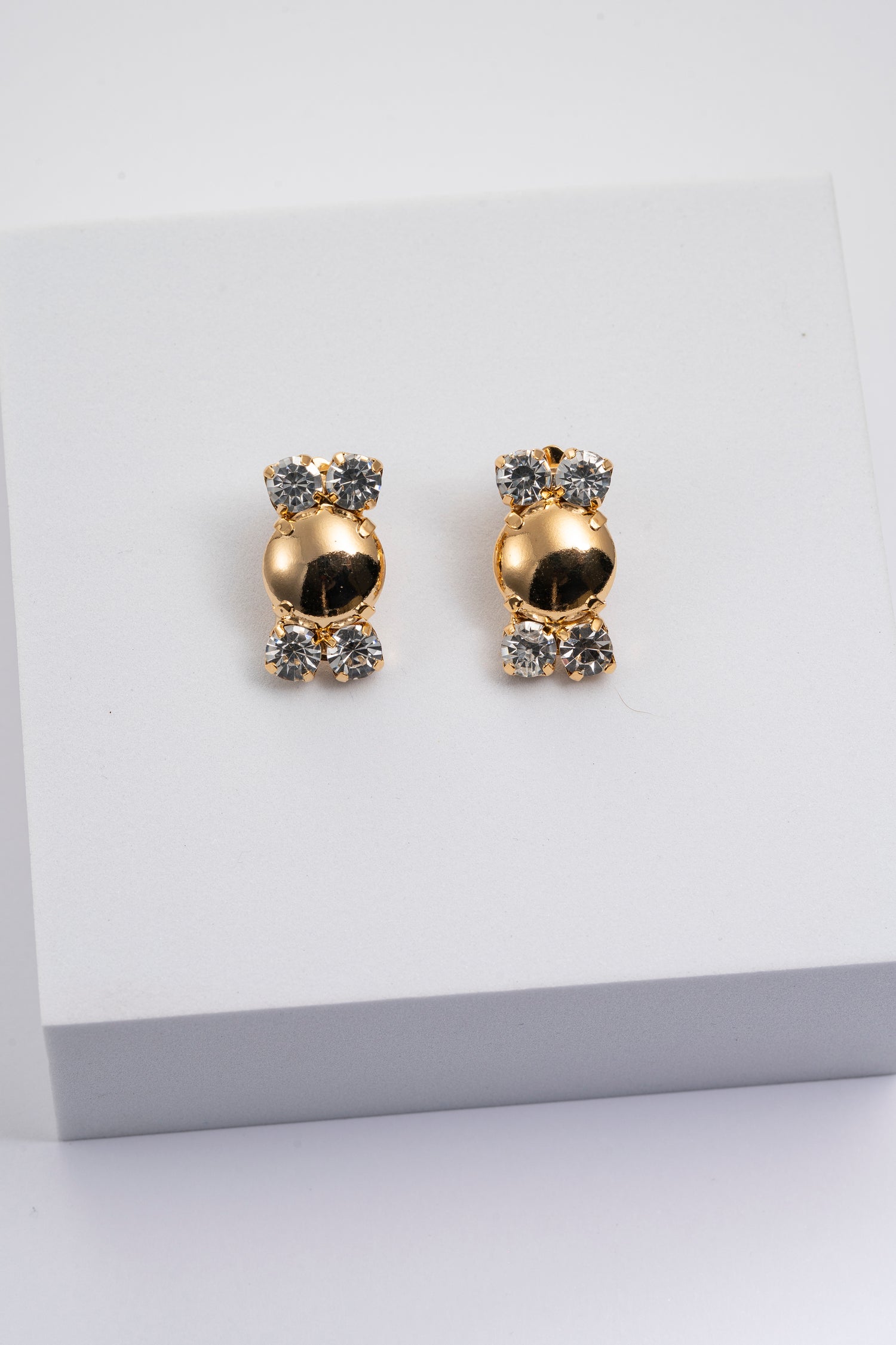 Orecchini dorati con cristalli Lyra