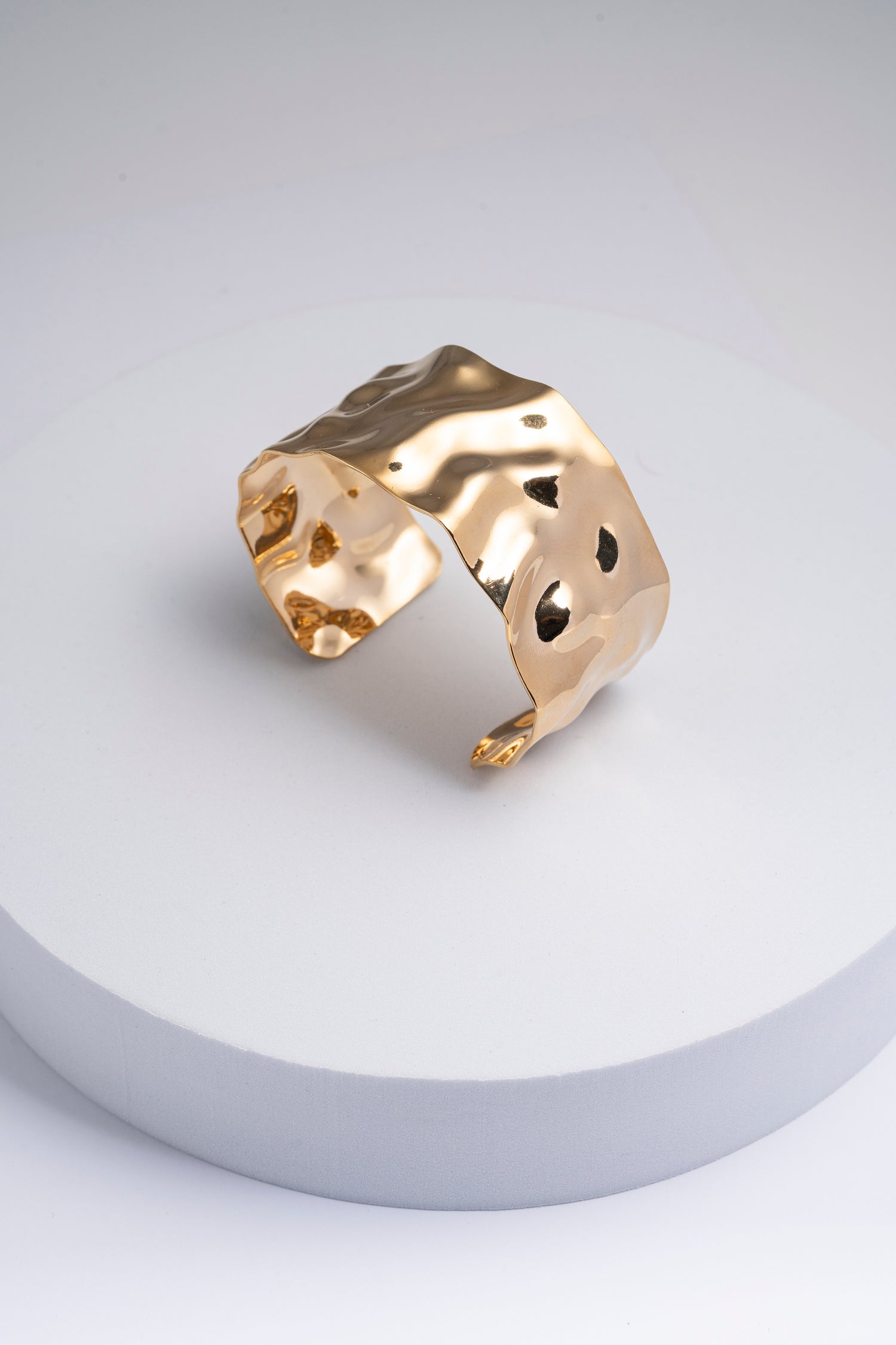 Bracciale scultura in oro lucido Dune