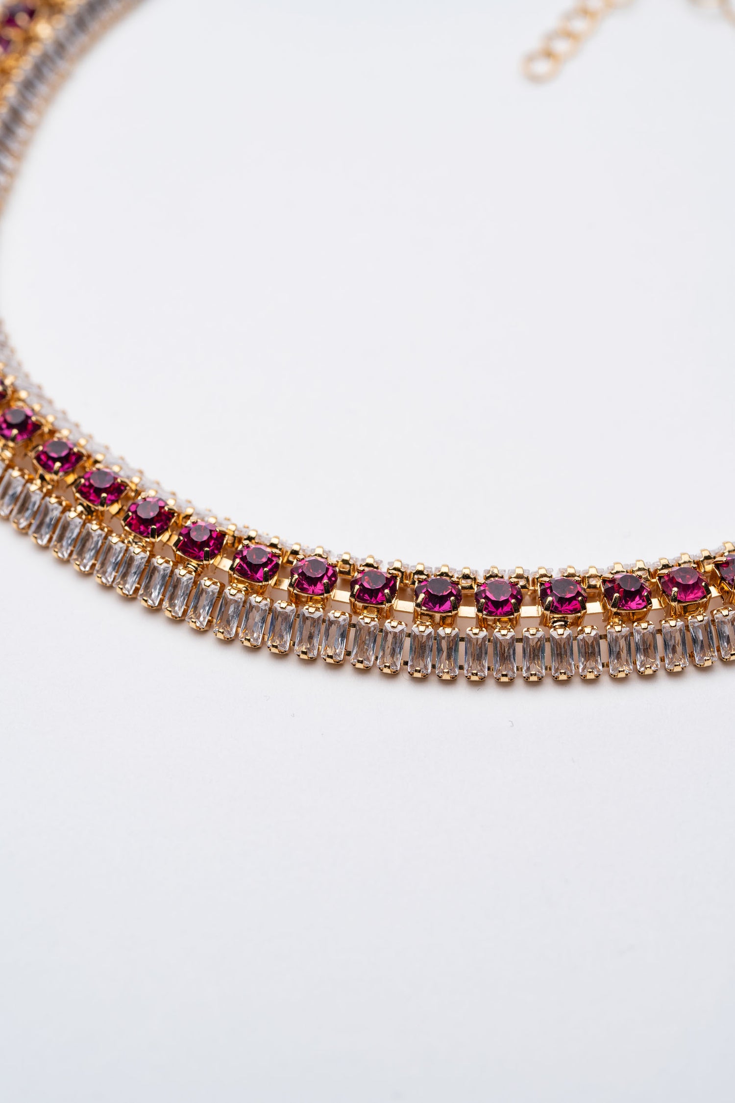 Collana con strass rosa e cristalli – Raggio di Luce