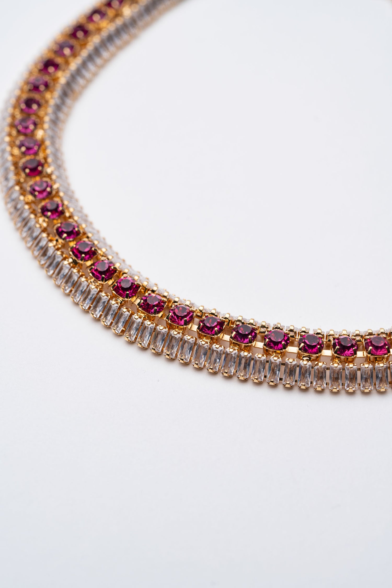 Collana con strass rosa e cristalli – Raggio di Luce