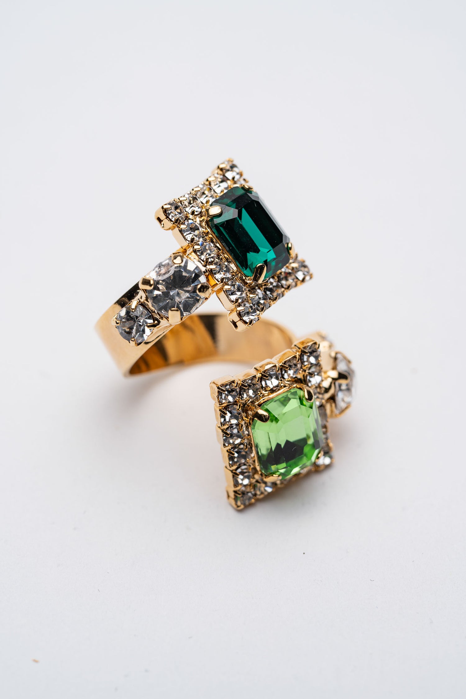 Anello Vibrante Armonia in ottone antiallergico free nickel con pietre colorate