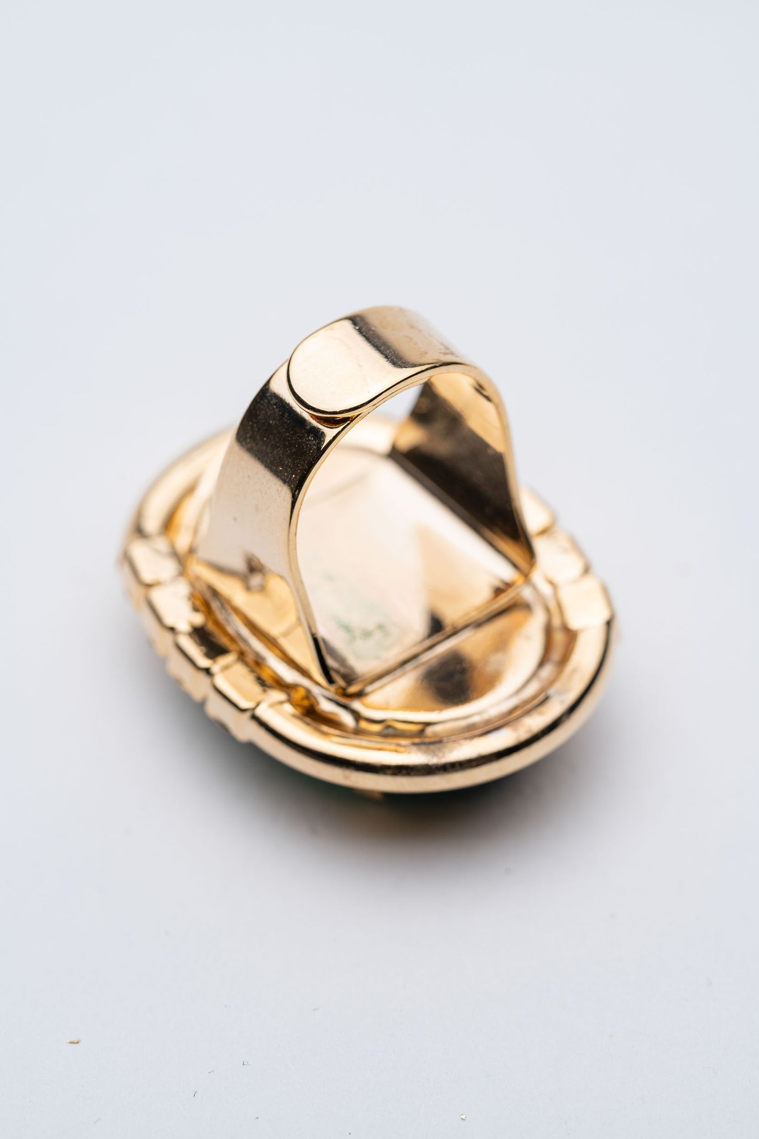 Anello L’eleganza senza tempo – Smeraldo Regale