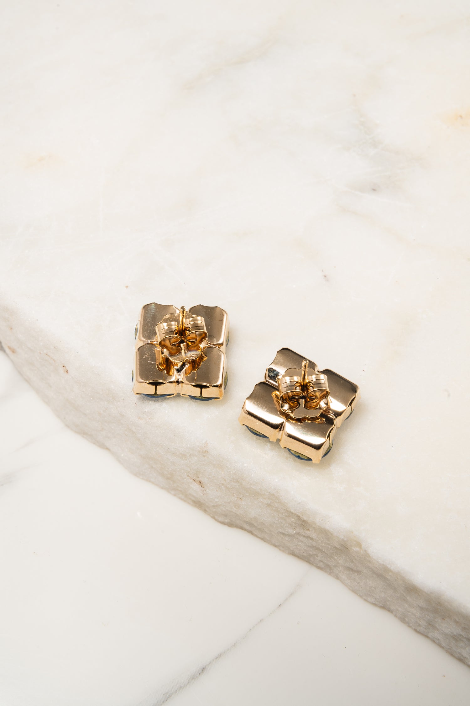 Orecchini Bottone Eternity