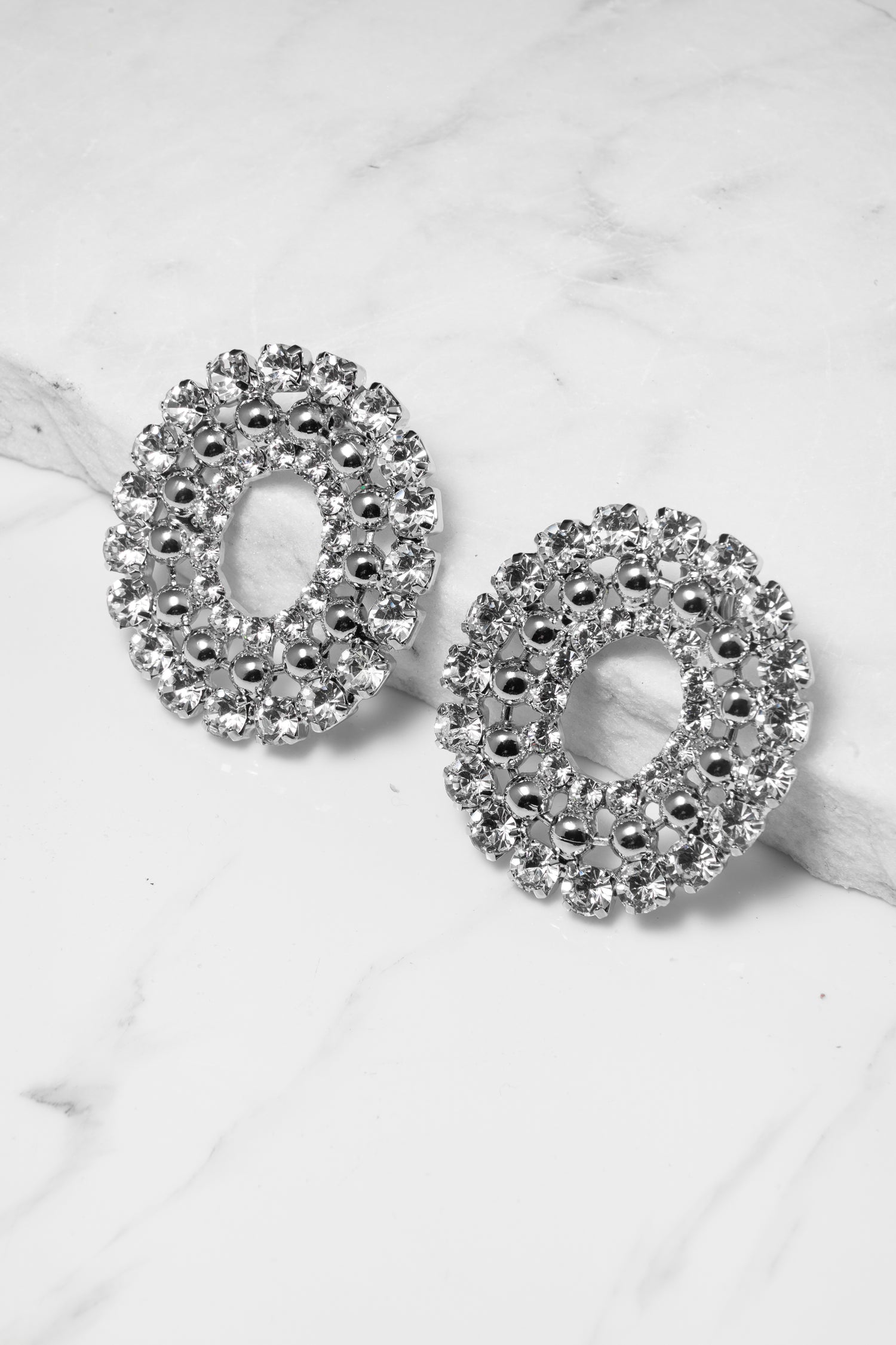 AURÉLIA Orecchini Cerchio Ricamato di Cristalli