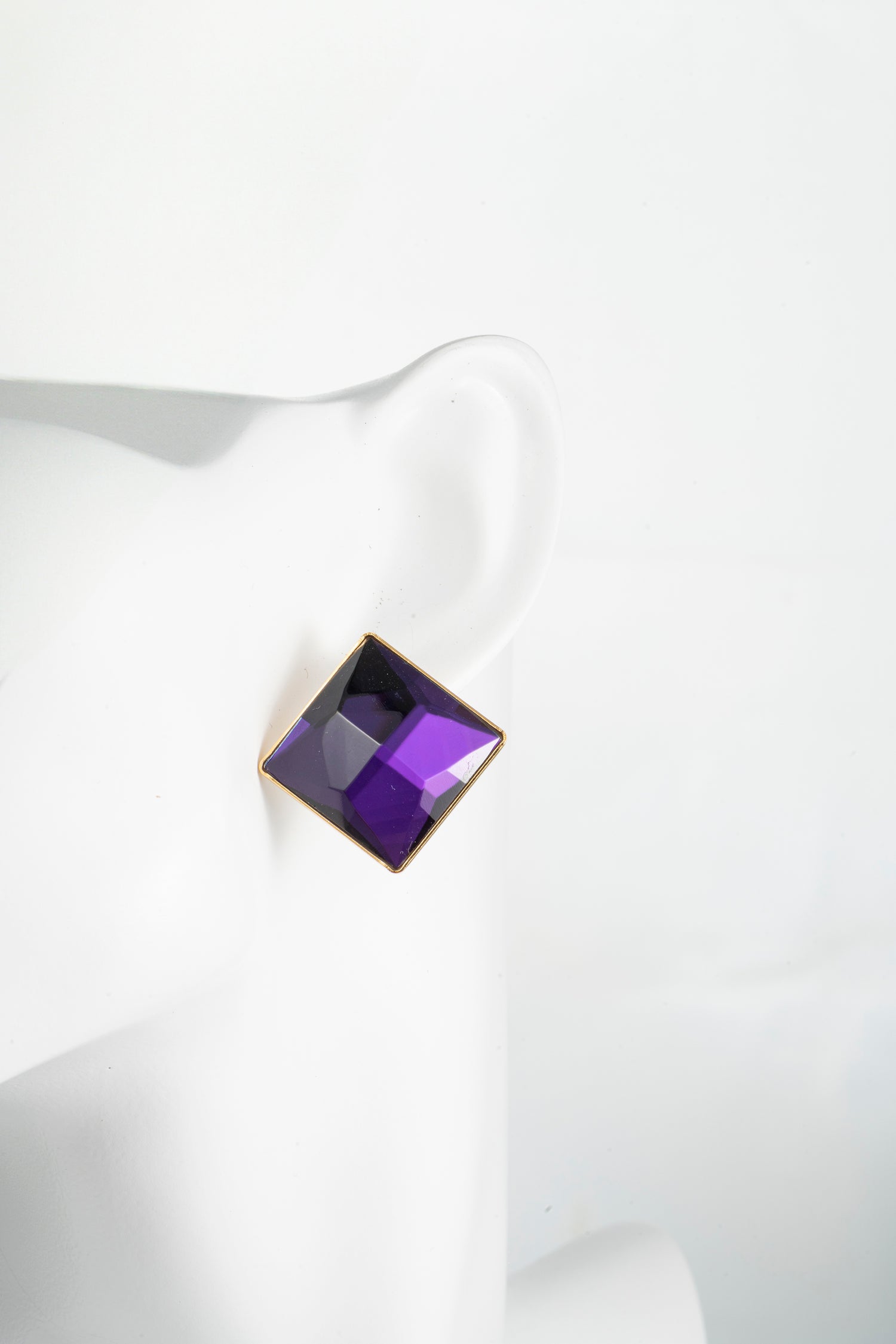 Orecchini Bottone con Cristallo Ametista Purple Reign