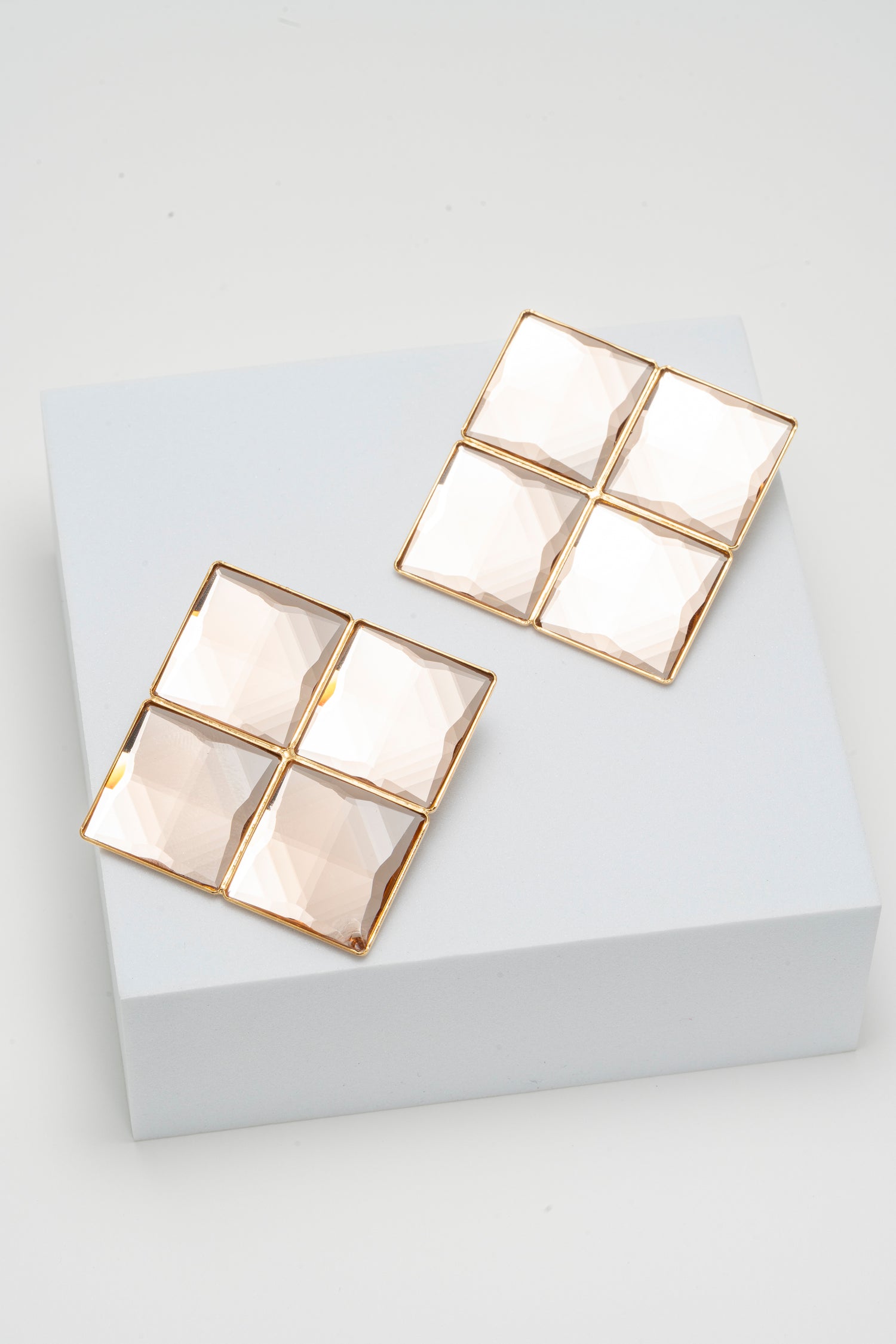 Orecchini a mosaico con cristalli quadrati trasparenti Specchi d’Oro
