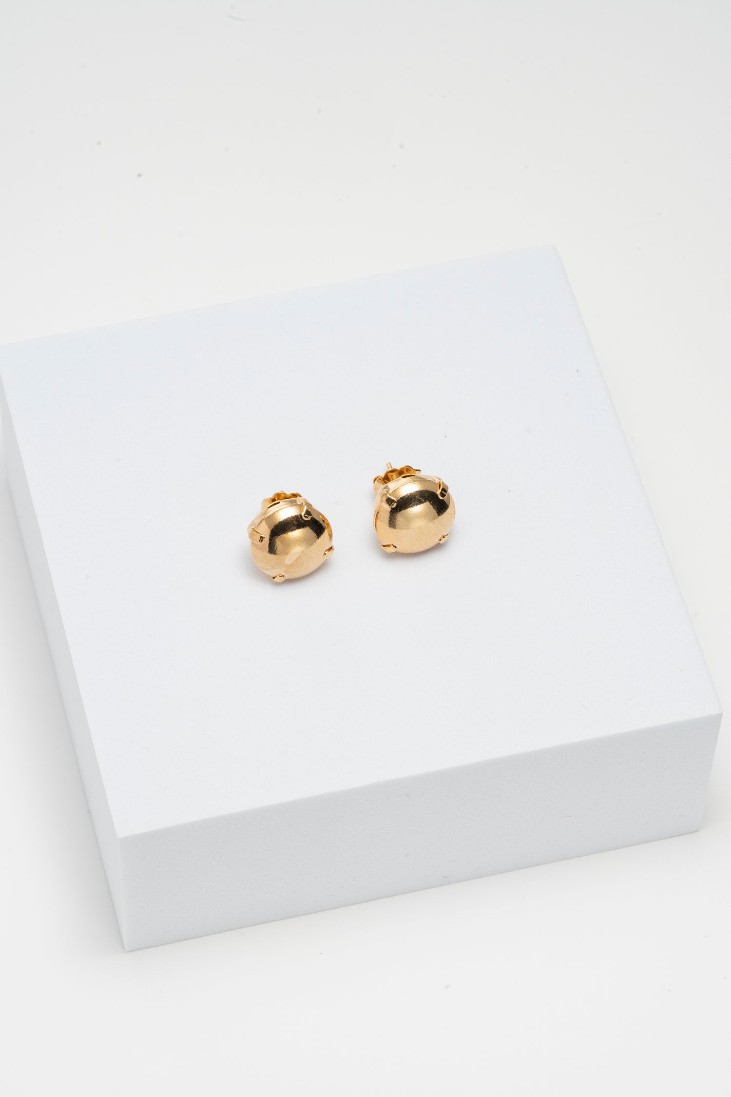 Mini Orecchini Dorati Effetto Scultura Golden Pebble
