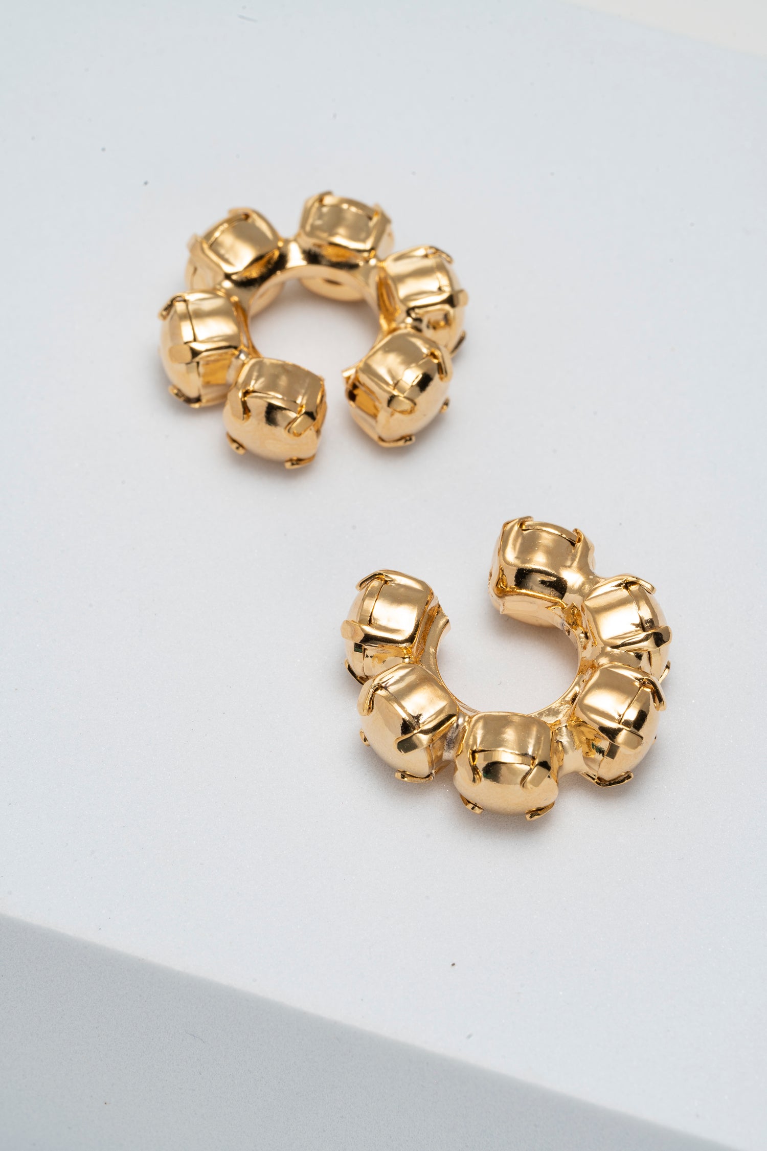 Ear Cuff Magnetica Volume Dorato Scultoreo