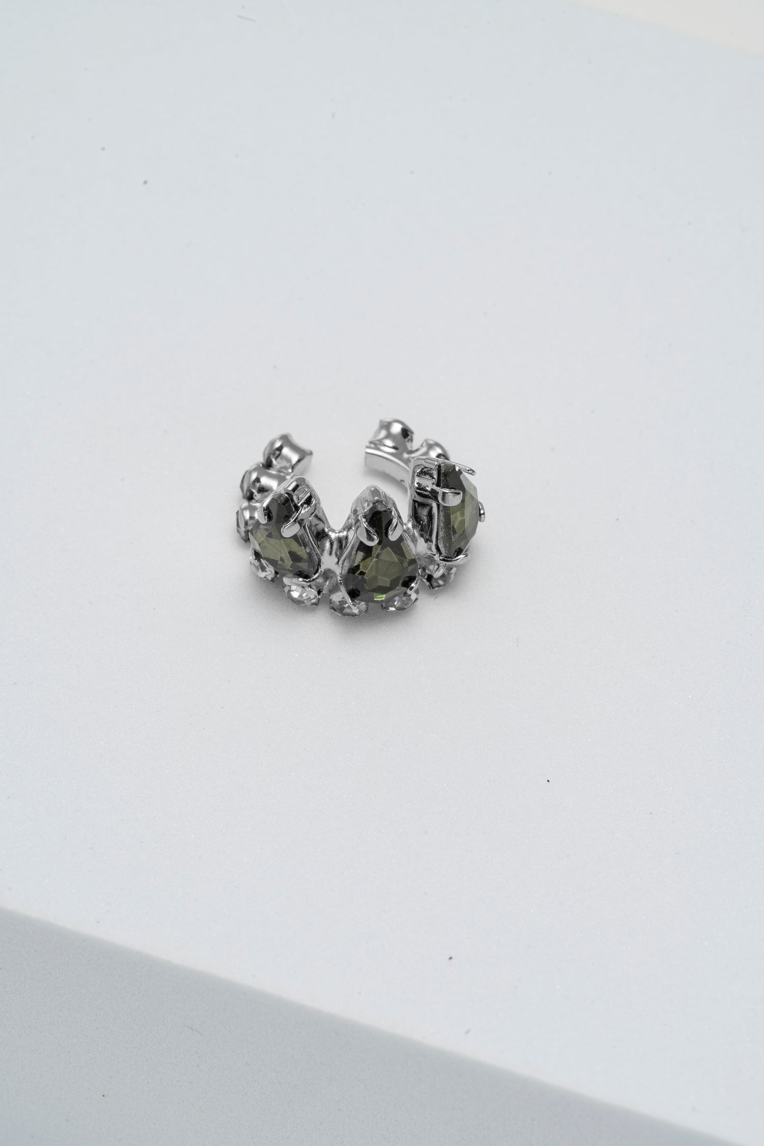 Ear Cuff Verdélia Pietre Olivine & Dettagli Cristallo