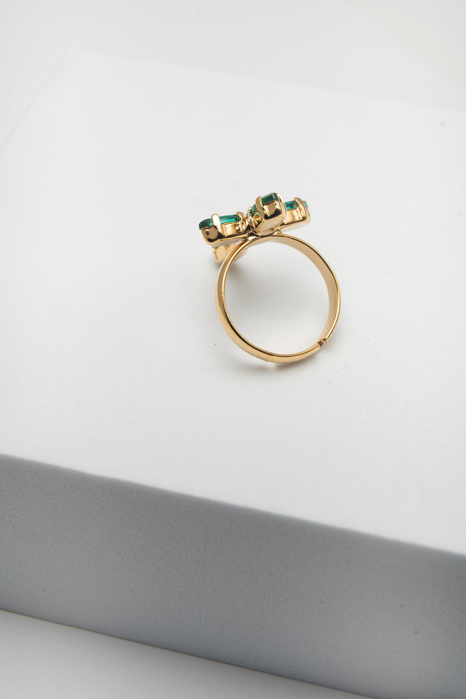 Anello Emerald Cross