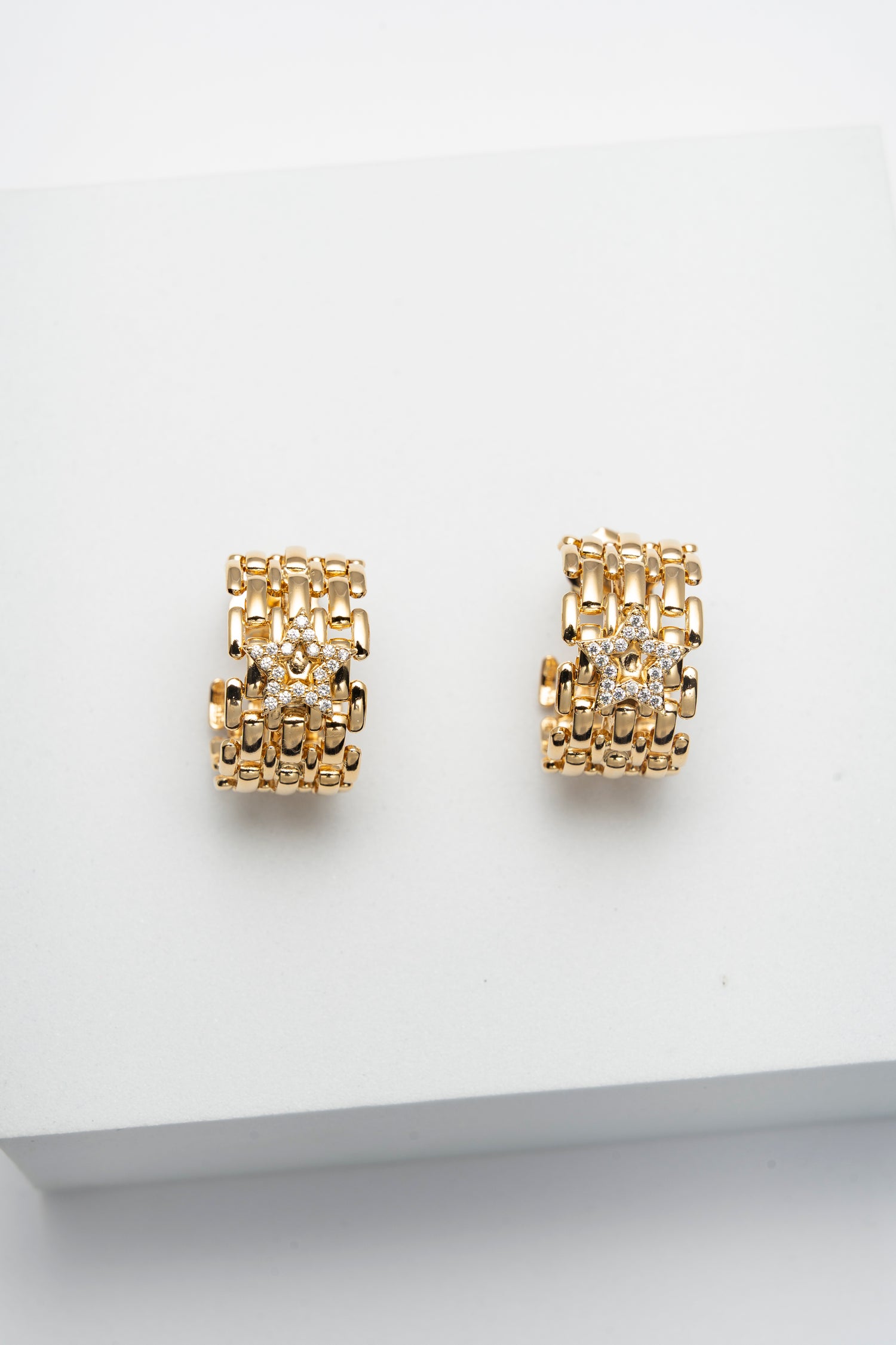 Orecchini a Cerchio con Catena e Simboli Golden Icon